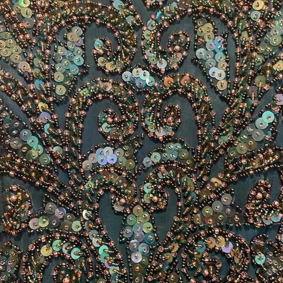 ALYCE  sequined/beaded  Elegant Teal Evening Gown size 6. - Picture 3 of 5